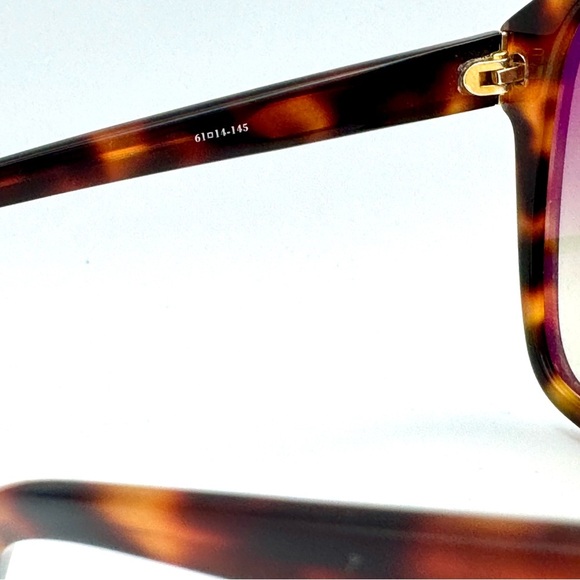 Linda Farrow Tortoiseshell Gradient Oversized Sunglasses - Picture 6 of 8